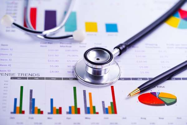 medical data analysis with stethoscope and pen 2026 09 21 21 27 57 utc